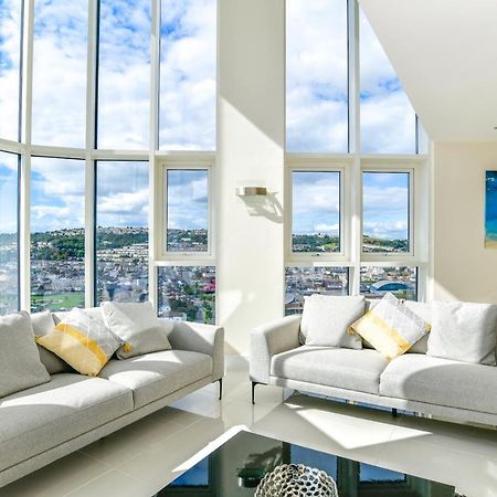 Just Stay Wales - Meridian Quay Penthouses สวอนซี ภายนอก รูปภาพ