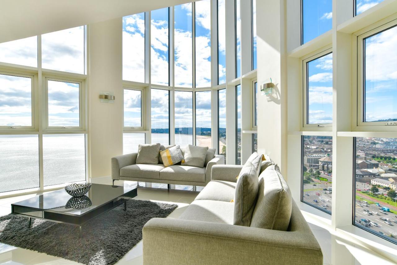 Just Stay Wales - Meridian Quay Penthouses สวอนซี ภายนอก รูปภาพ