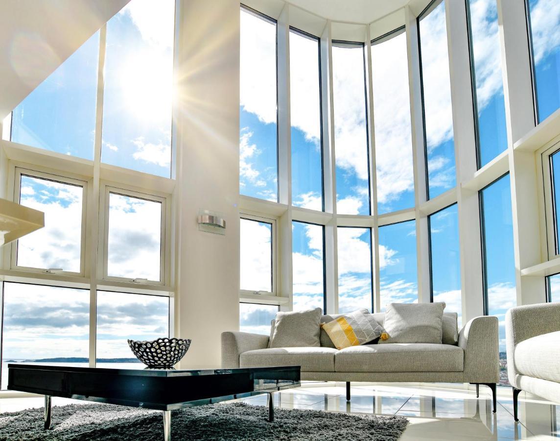 Just Stay Wales - Meridian Quay Penthouses สวอนซี ภายนอก รูปภาพ