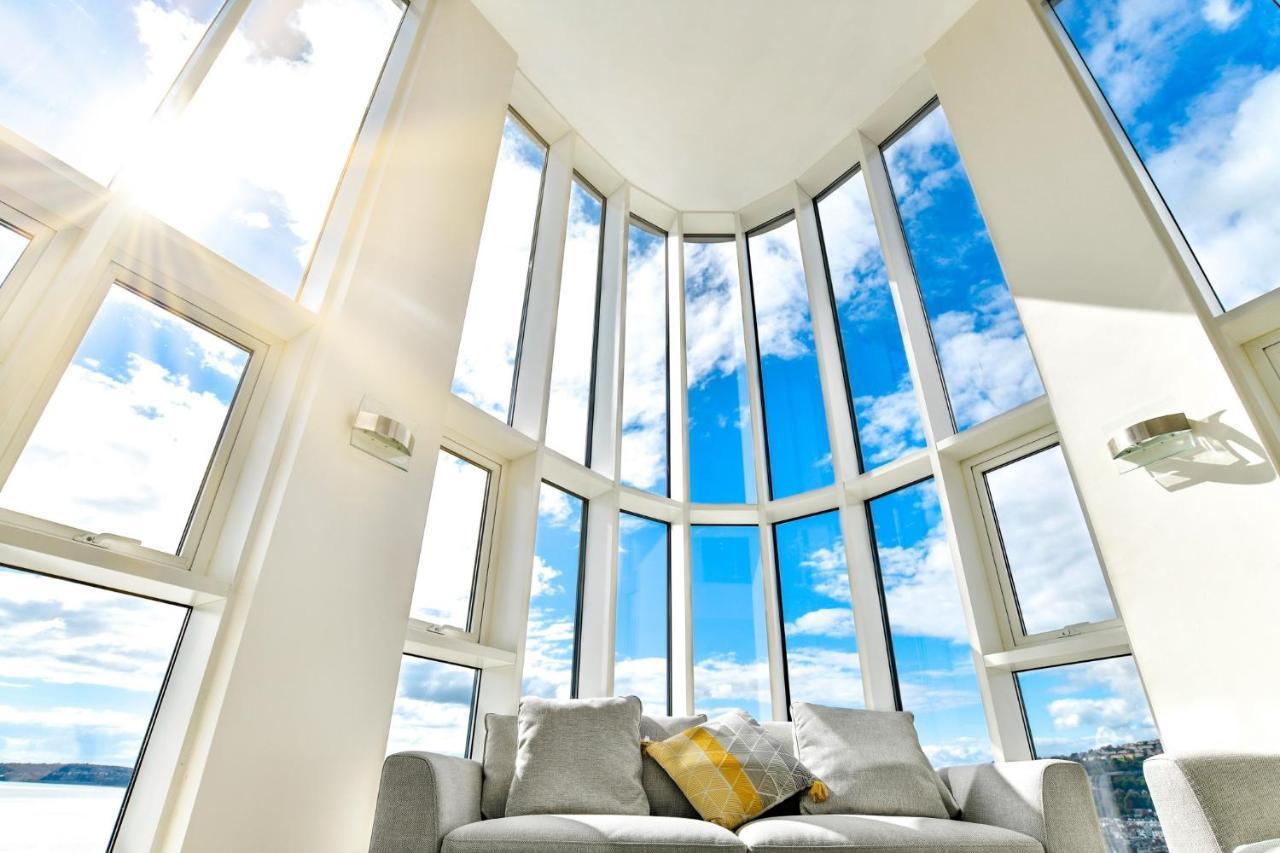 Just Stay Wales - Meridian Quay Penthouses สวอนซี ภายนอก รูปภาพ