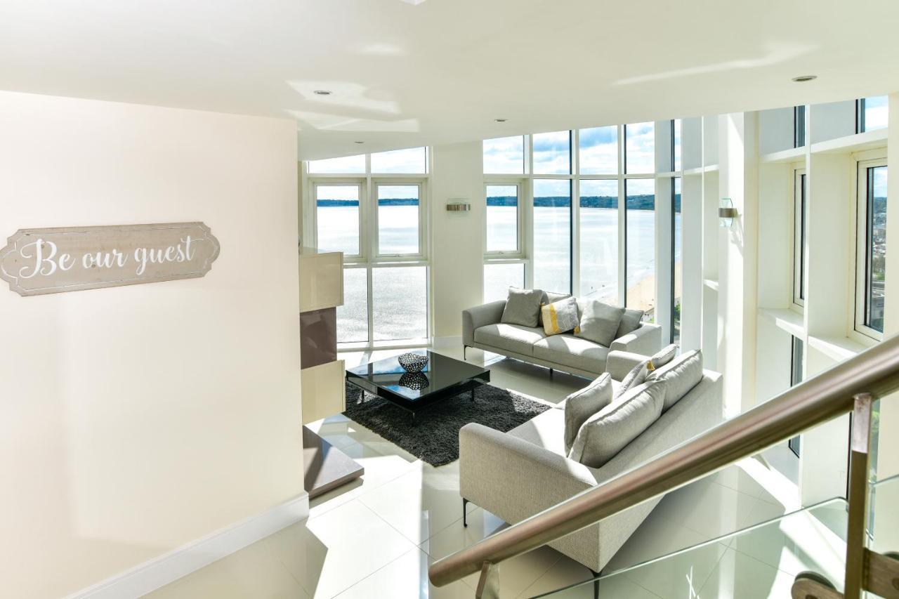 Just Stay Wales - Meridian Quay Penthouses สวอนซี ภายนอก รูปภาพ