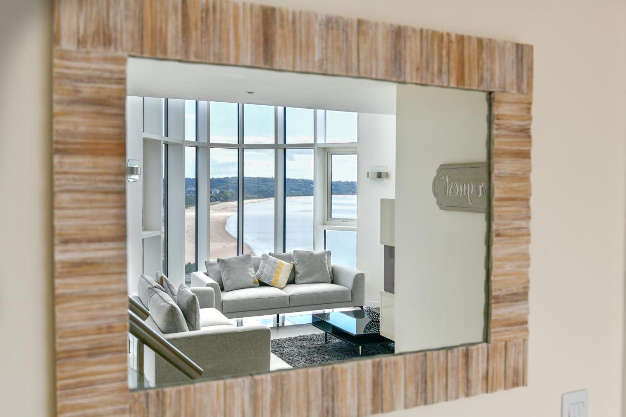 Just Stay Wales - Meridian Quay Penthouses สวอนซี ภายนอก รูปภาพ