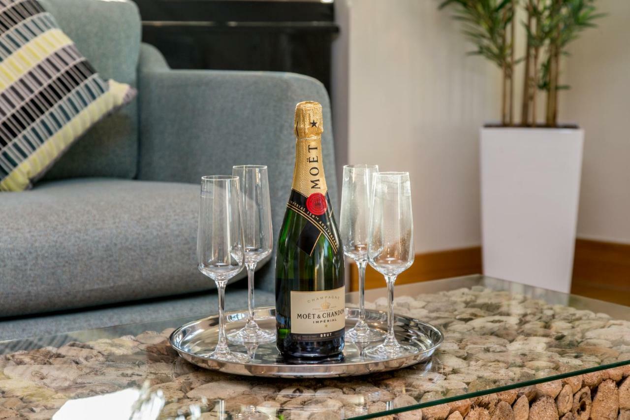 Just Stay Wales - Meridian Quay Penthouses สวอนซี ภายนอก รูปภาพ